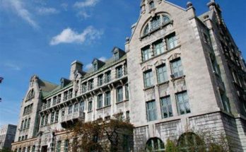 Why do students favour Canada as a study-abroad destination?